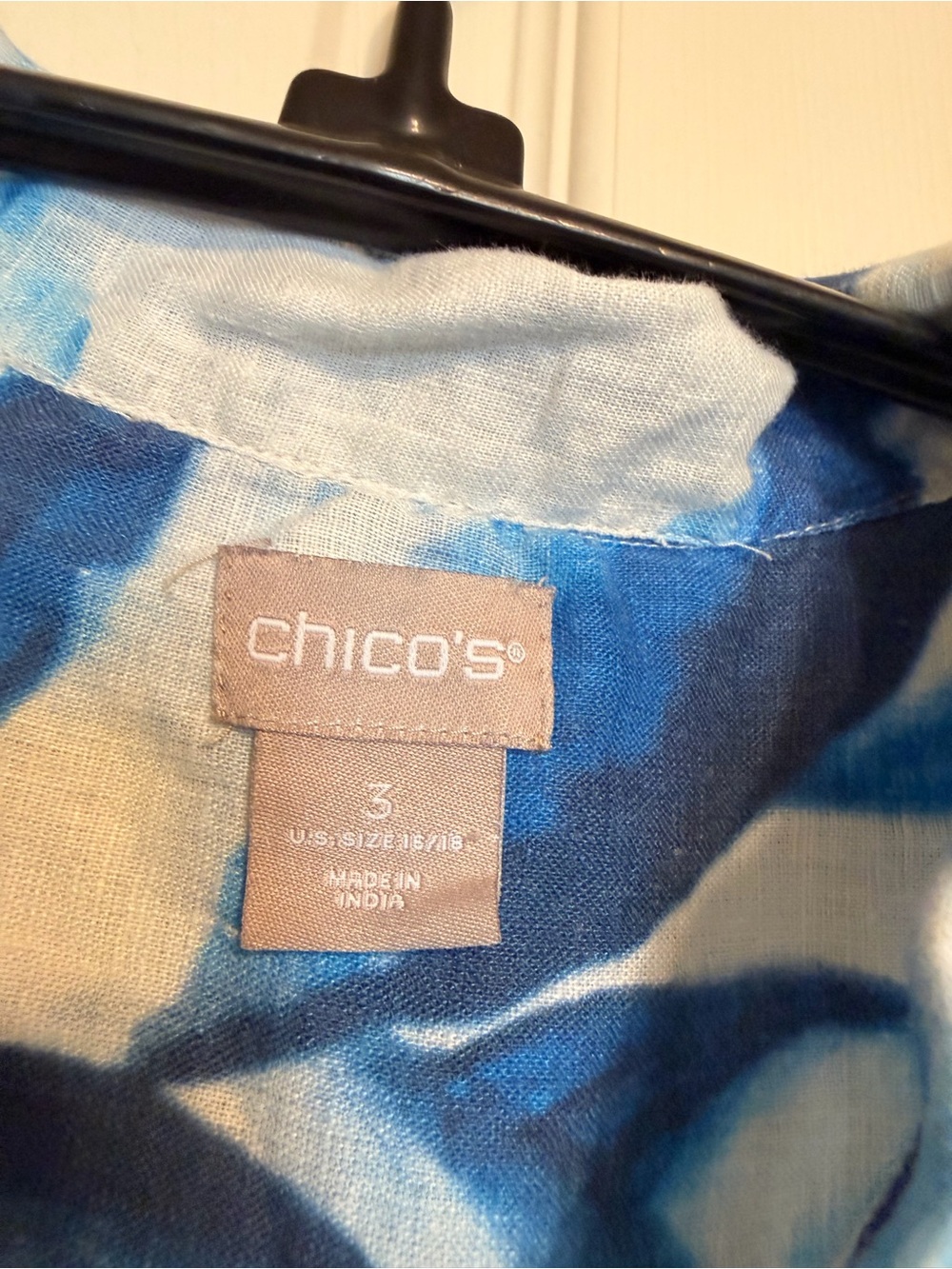 Chico’s Lightweight Linen-Blend Tunic with Blue Watercolor Leaf Print - Picture 2 of 3